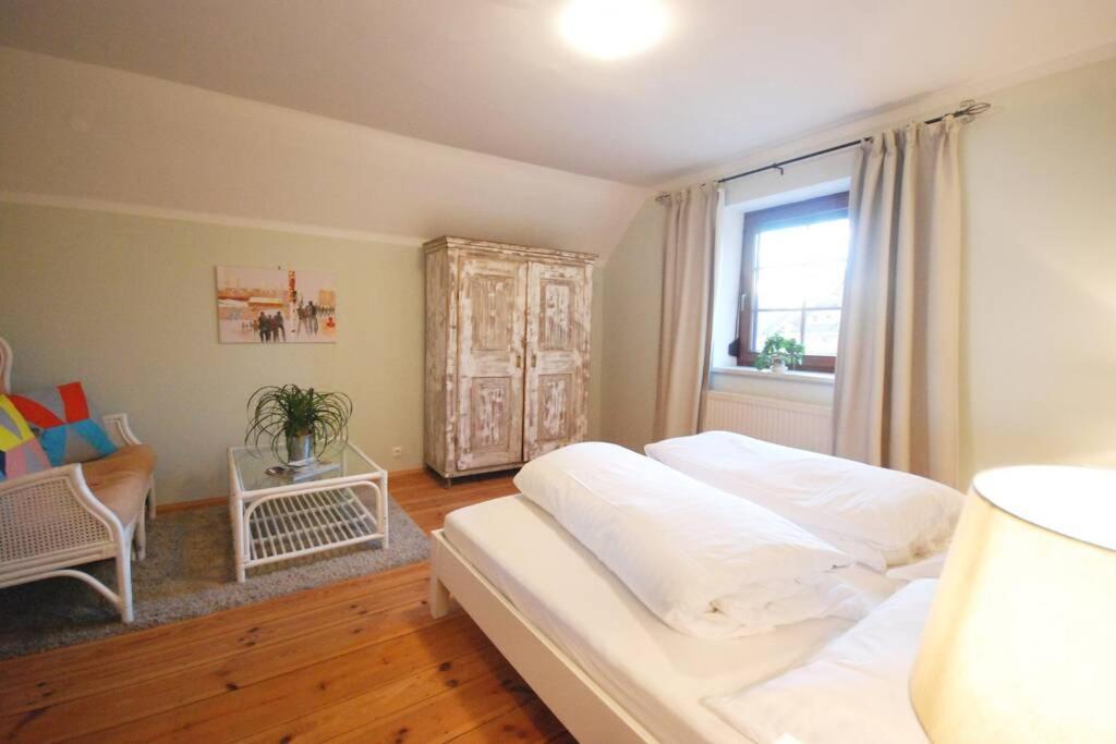 *Appartement Elfie* Kaerntner Seen Фельден-ам-Вёртер-Зе Экстерьер фото